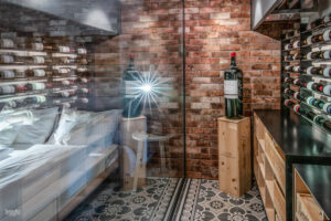 Landhotel Hirschen, Erlinsbach: Wine Cellar Suite