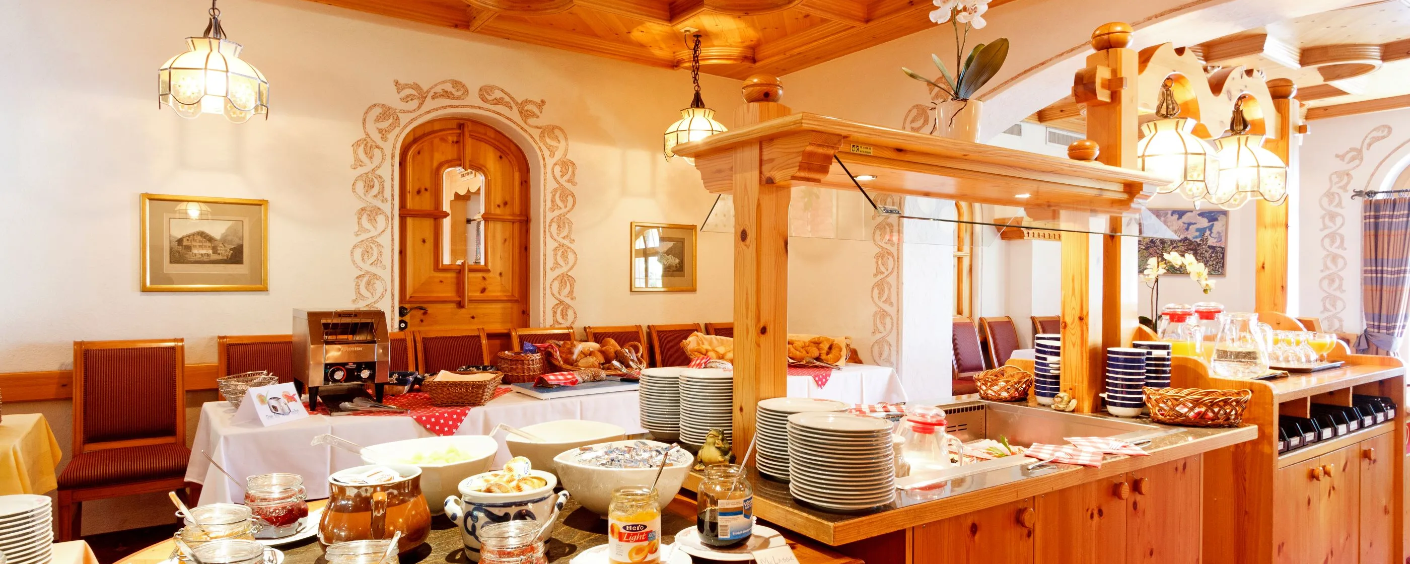 Hotel DerbyHotel Derby, Grindelwald: Frühstück