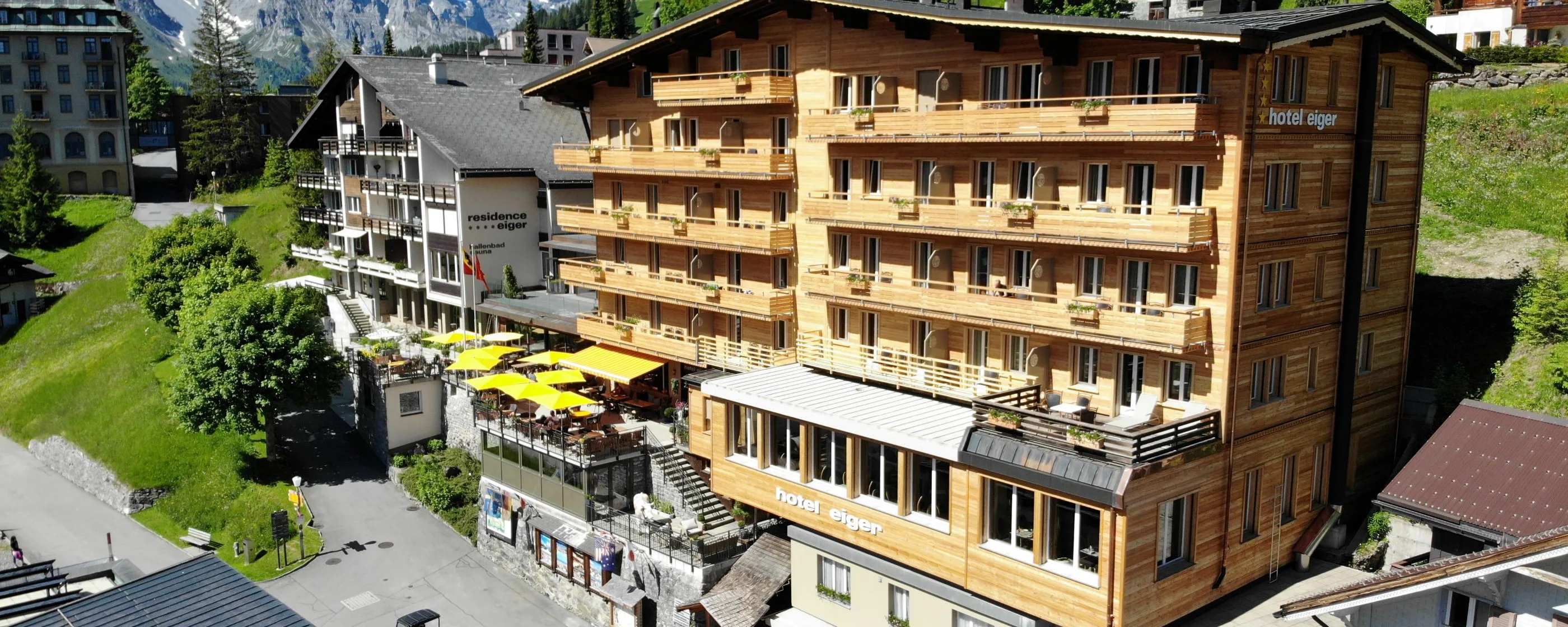 Hotel Eiger, Mürren: Aussenansicht Sommer