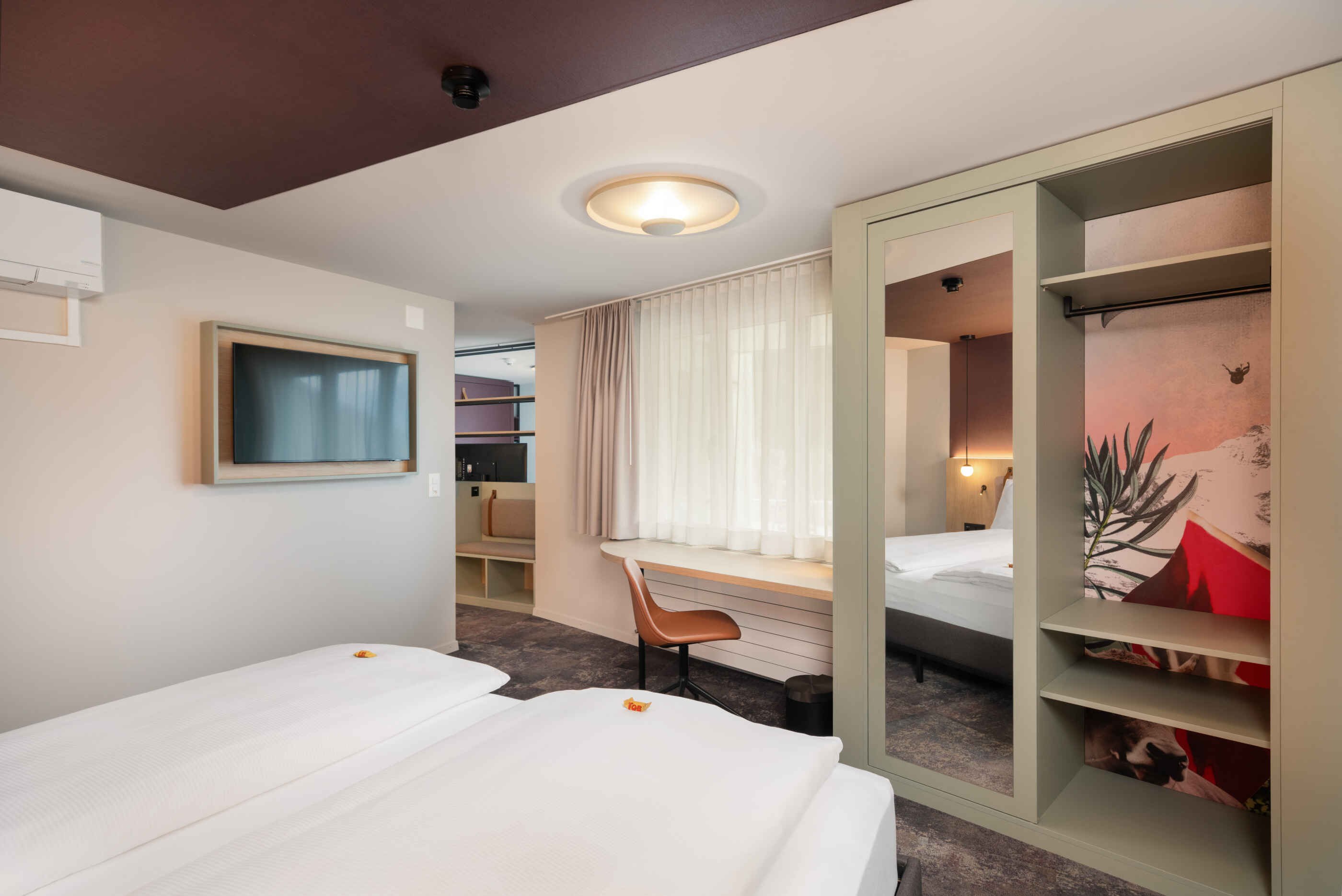 Hotel Stella, Interlaken: camera panoramica con terrazza sul tetto