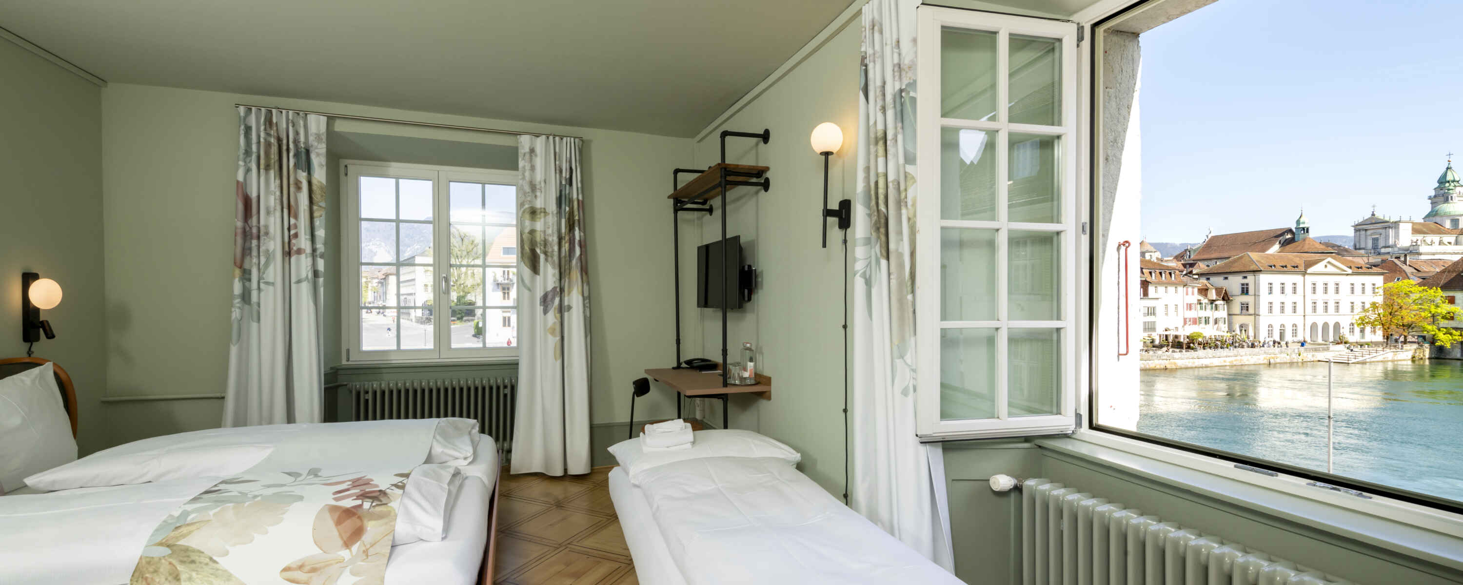 Hotel An der Aare, Solothurn: Superior Boutique Dreibettzimmer