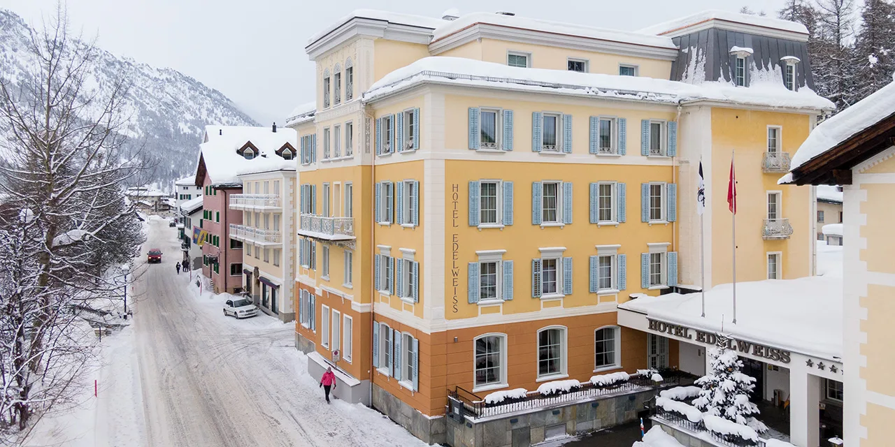 Hotel Edelweiss, Sils-Maria: Aussenansicht Winter