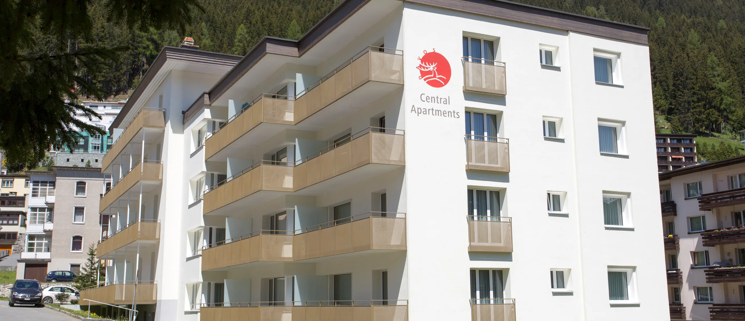 Central Apartments, Davos: Aussenansicht Sommer