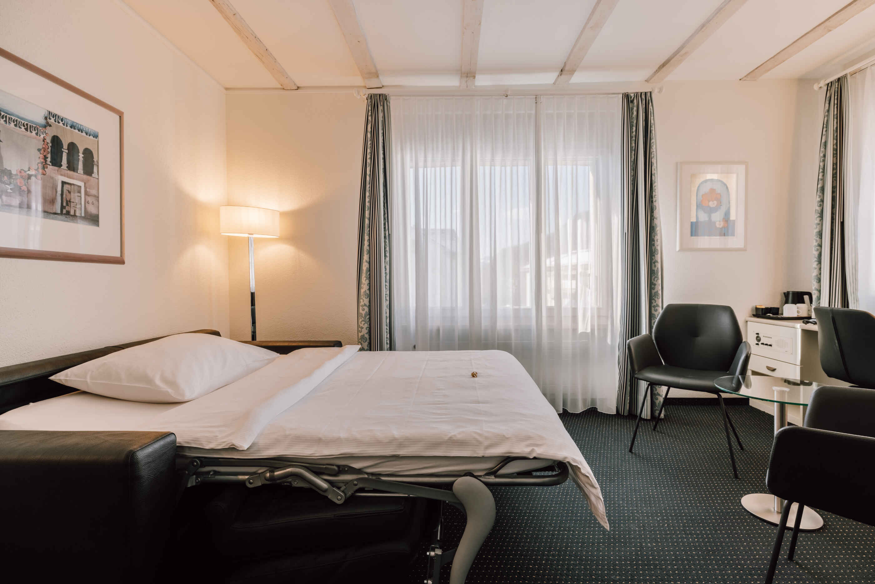 Hotel Stella, Interlaken: Camera spaziosa per 1-4 persone