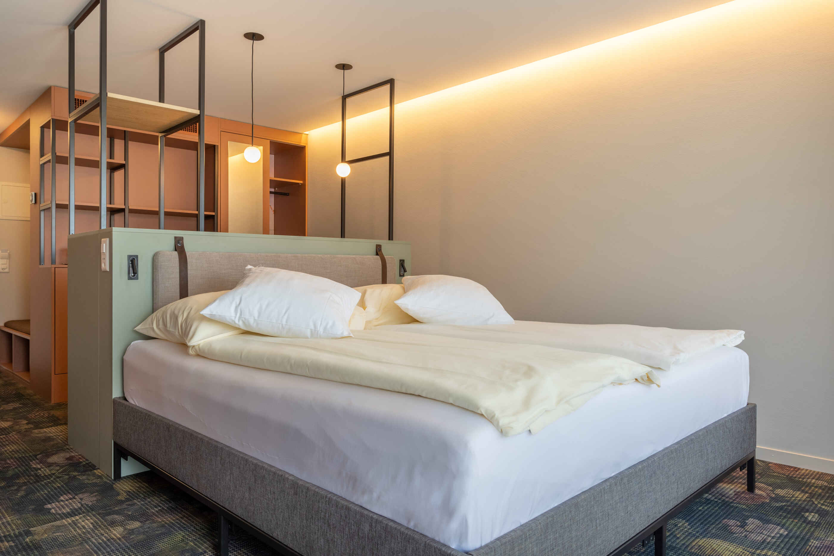 Hotel Stella, Interlaken: camera spaziosa per 1-4 persone