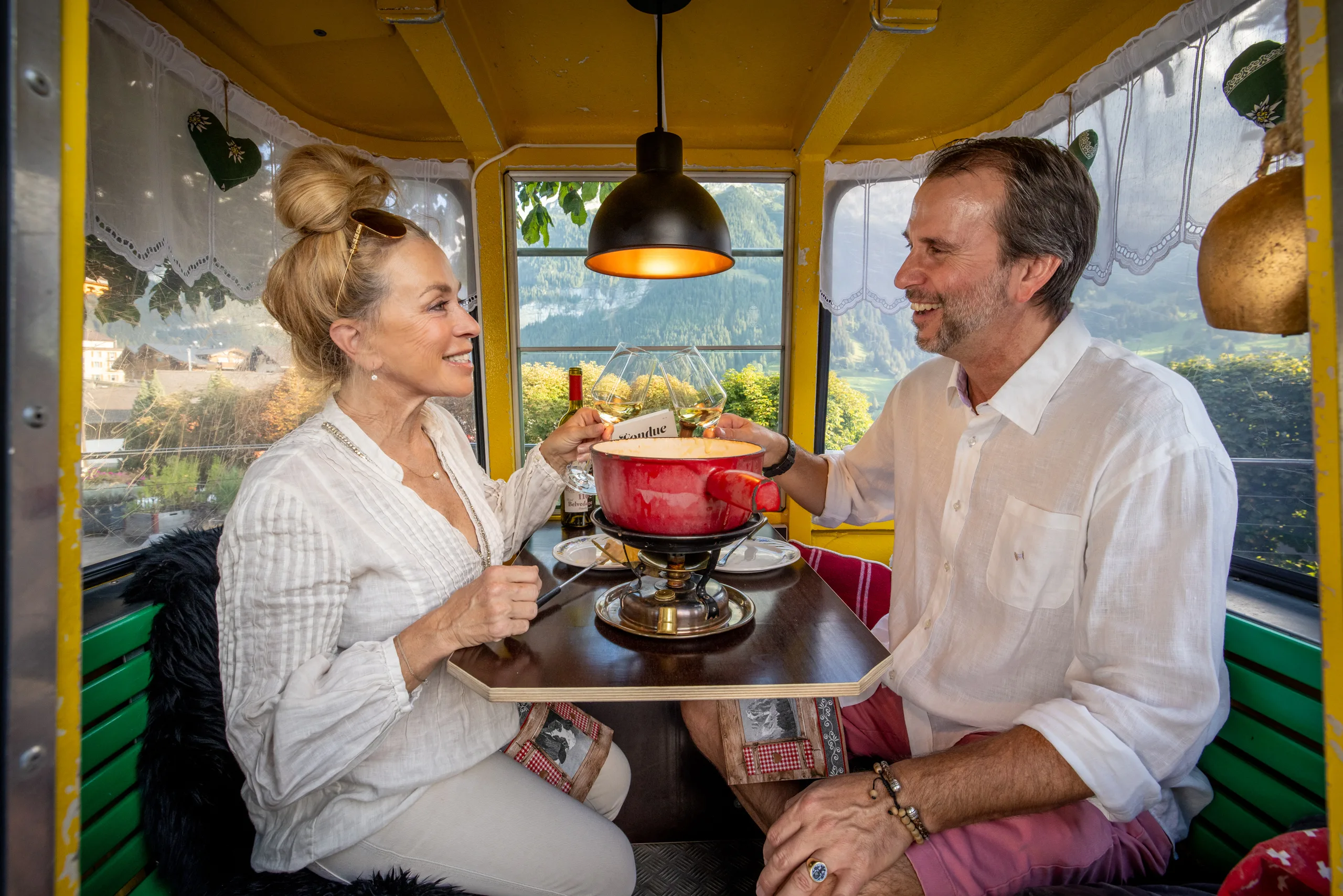 Hotel Belvedere, Grindelwald: Fondue Gondola