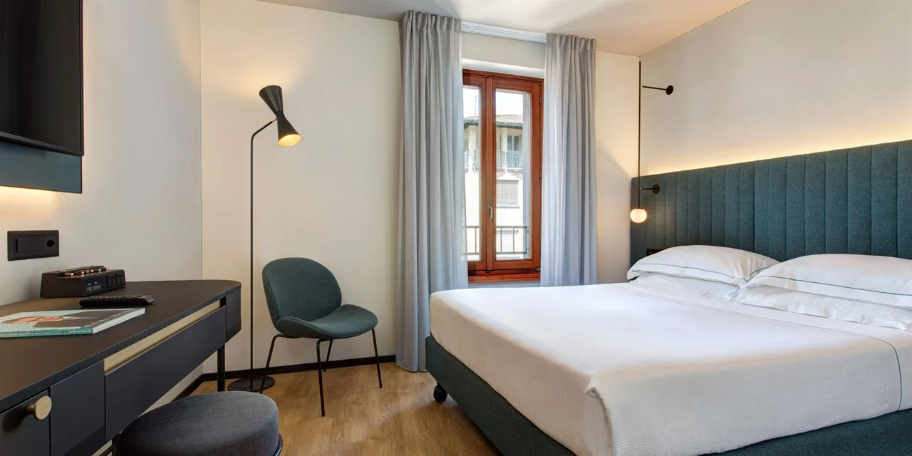 Hotel LUGANODANTE, Lugano: Double plus room 