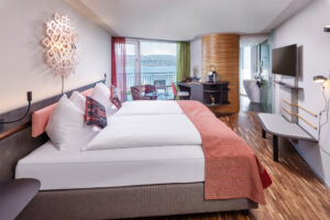 Hotel Sedartis, Thalwil: Lake View Double Room mit Balkon