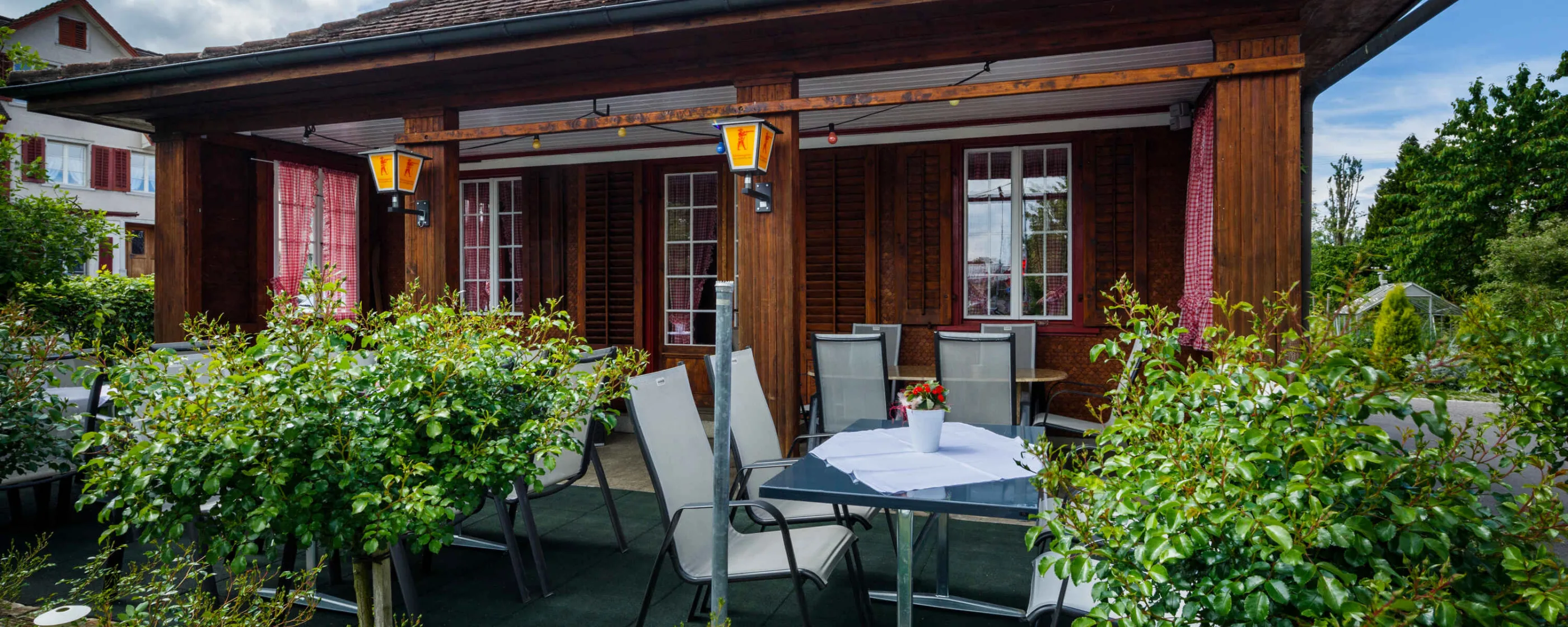 Historische Residenz Lindeneck, Güttingen: Terrasse