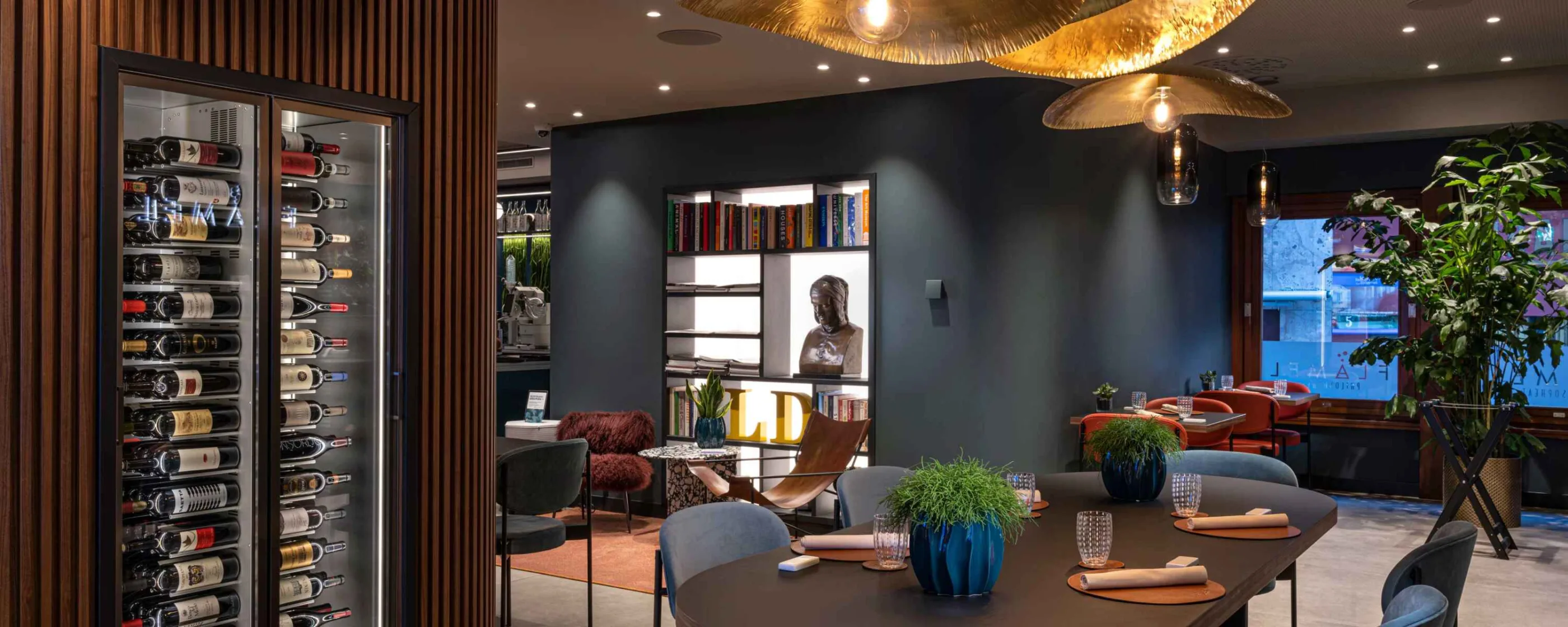 LUGANODANTE, Lugano: Restaurant Bistrot Flamel + Mixology Lounge