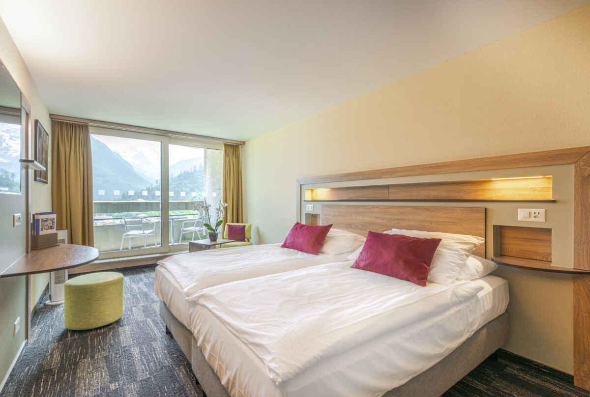 Hotel Metropole, Interlaken: Doppelzimmer Twin Deluxe (7. bis 14. Etage)