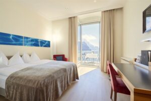 Seehotel Waldstätterhof, Brunnen: Superior Double Room with Queen Size Bed, lake view and balcony