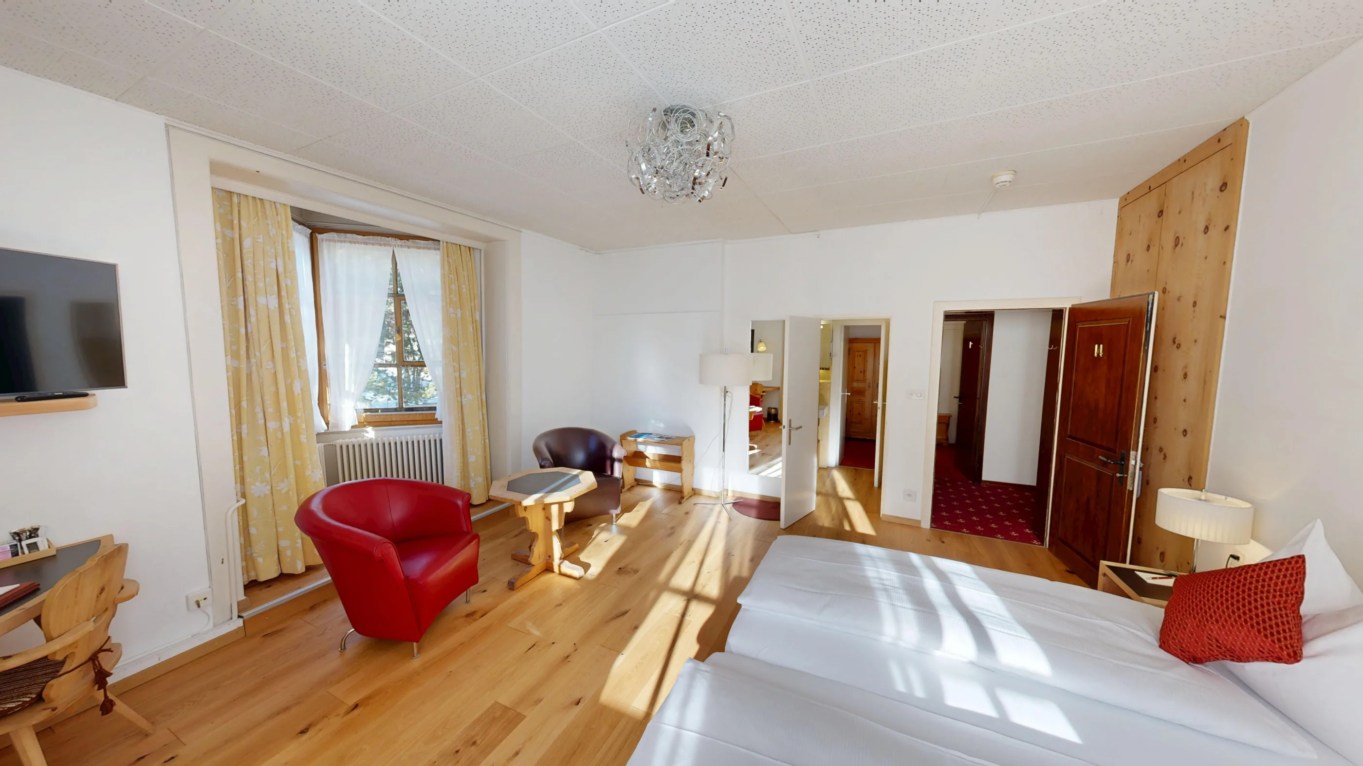 Familienzimmer mit Bergsicht