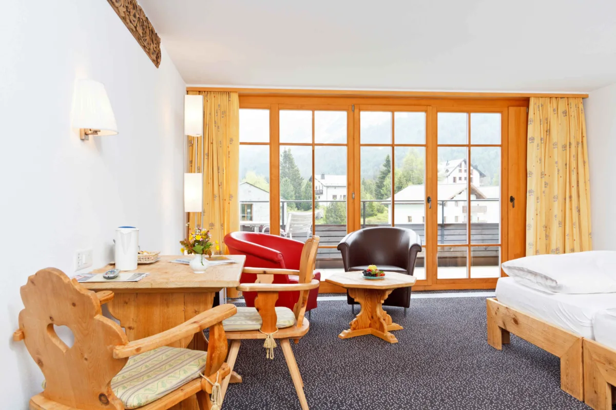 Familienzimmer mit Bergsicht