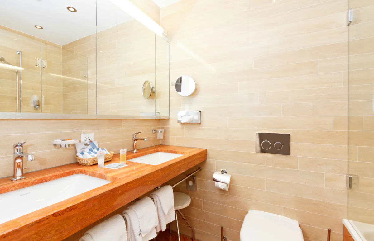 Familienzimmer mit Bergsicht