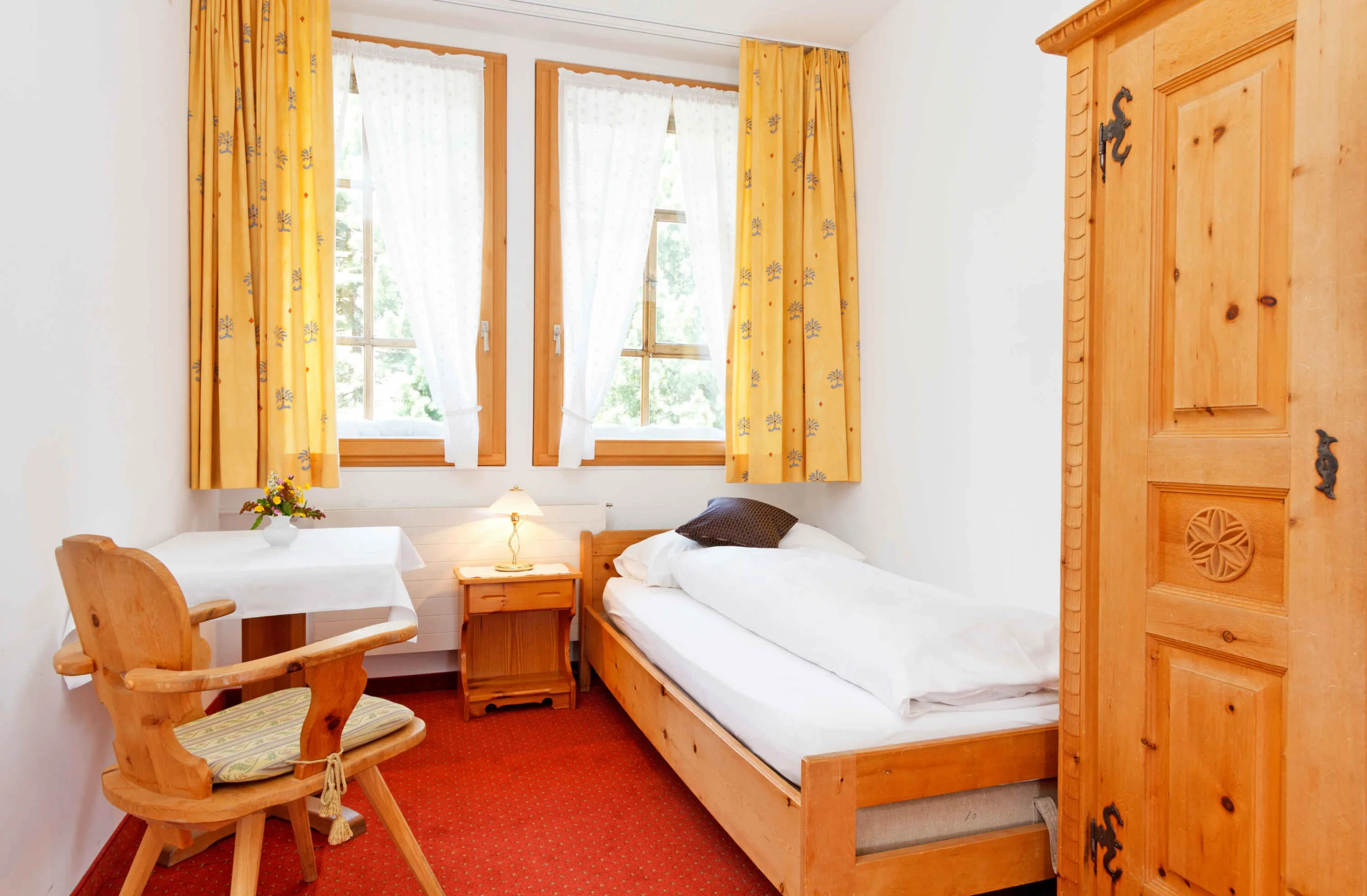 Familienzimmer mit Bergsicht