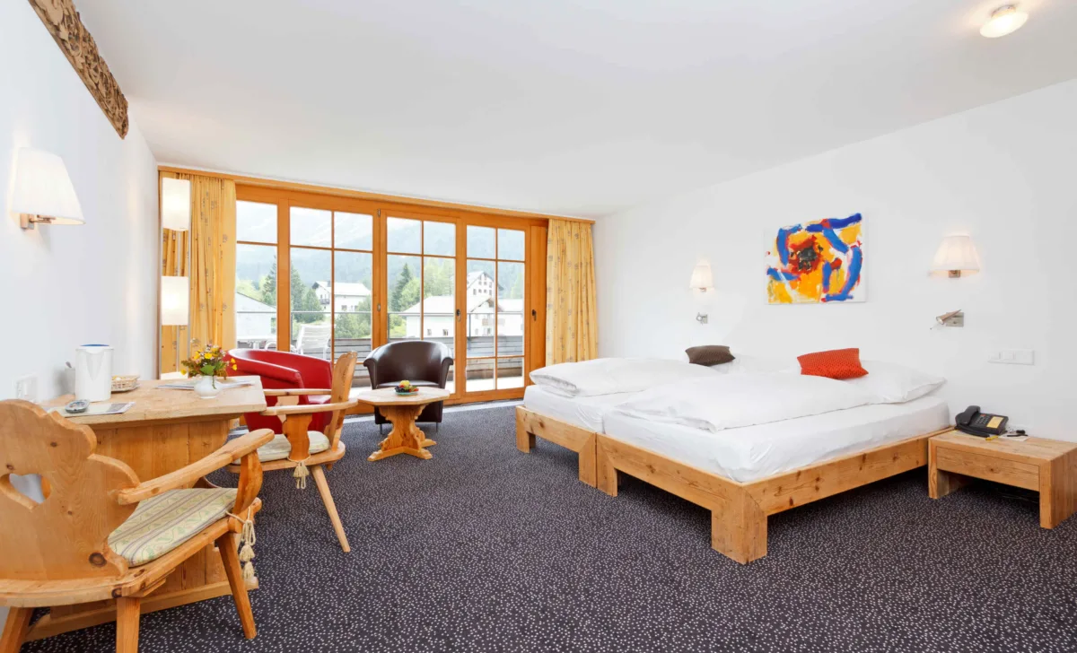 Familienzimmer mit Bergsicht