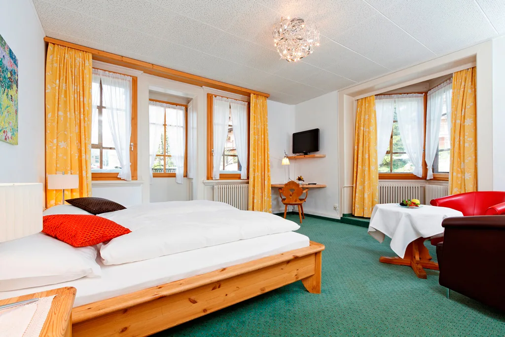 Familienzimmer mit Bergsicht