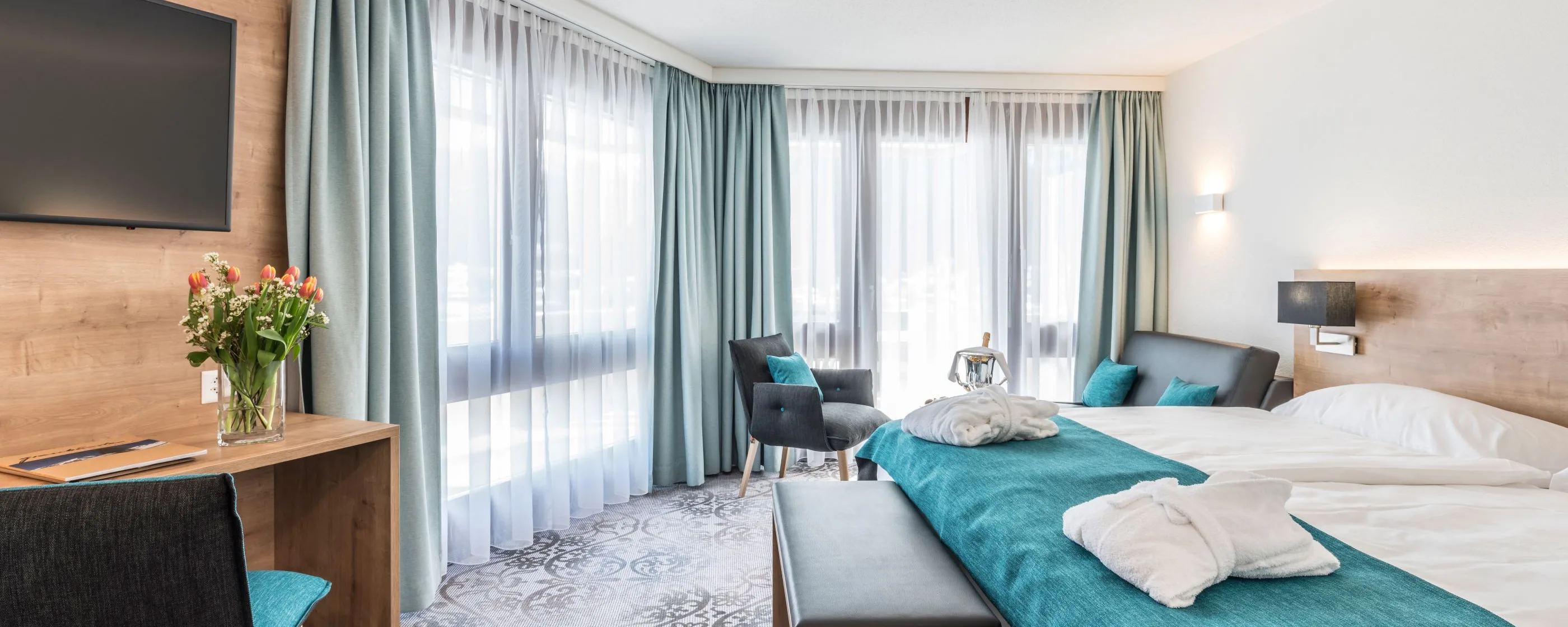 Hotel Central, Davos: Superior West with balcony