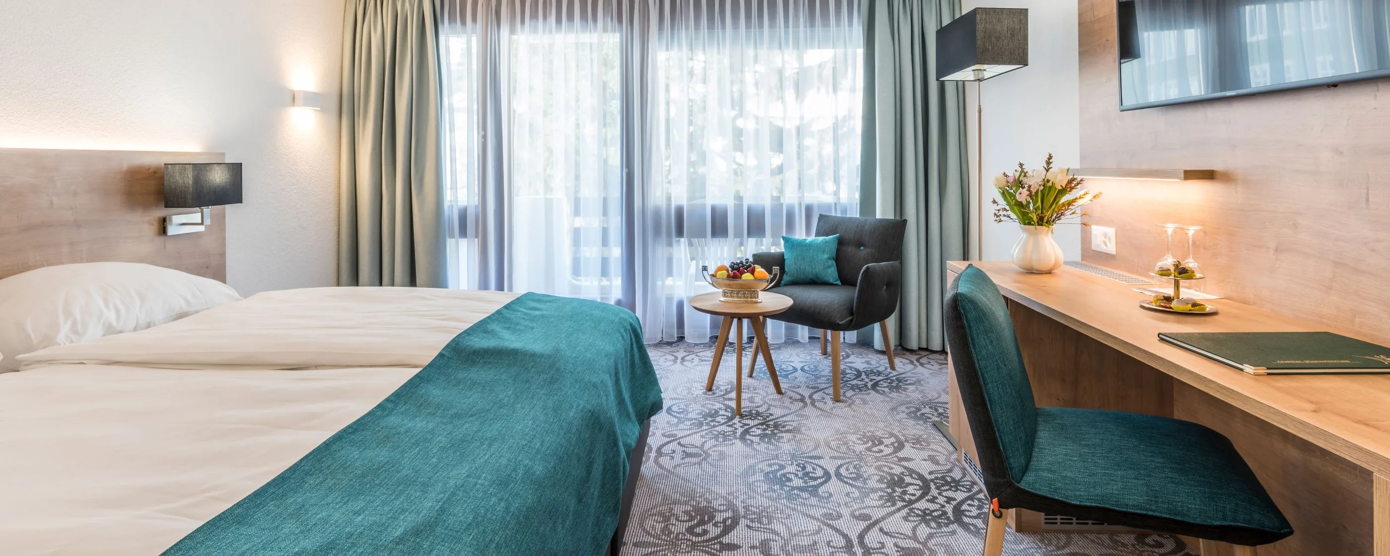 Hotel Central, Davos: Superior West with balcony