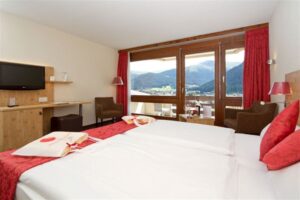 Hotel Central, Davos: Superior West mit Balkon