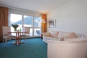 Hotel Central, Davos: Zwei-Zimmer Suite mit Balkon