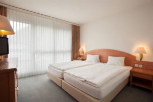 Hotel Central, Davos: Zwei-Zimmer Suite mit Balkon