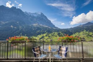 Standard double room with Eiger view