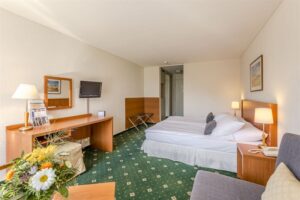 Hotel Metropole, Interlaken: Doppelzimmer Twin Standard (1. bis 6. Etage)