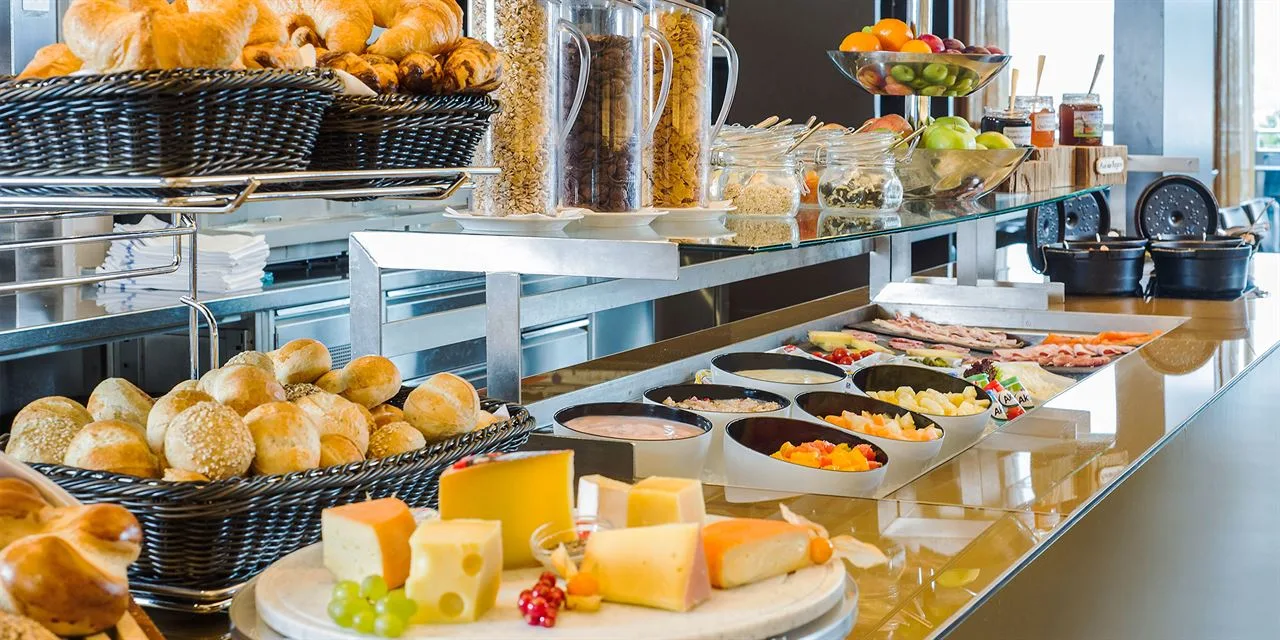 Hotel Sedartis, Thalwil-Zürich: Frühstücksbuffet