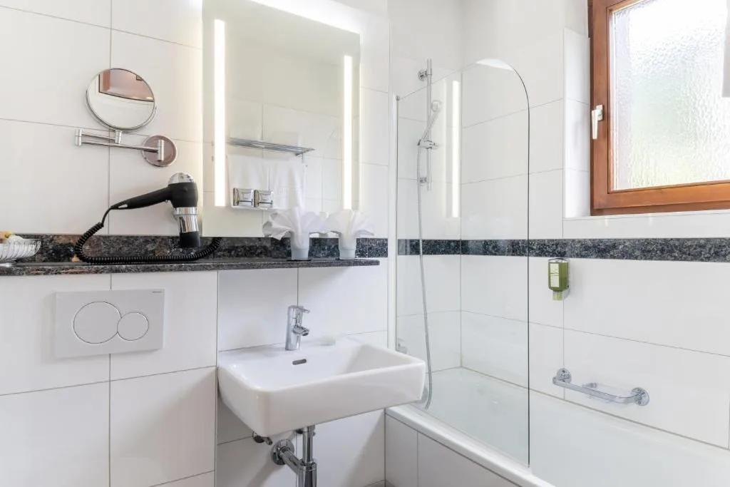 Turmhotel Victoria, Davos: Einzelzimmer