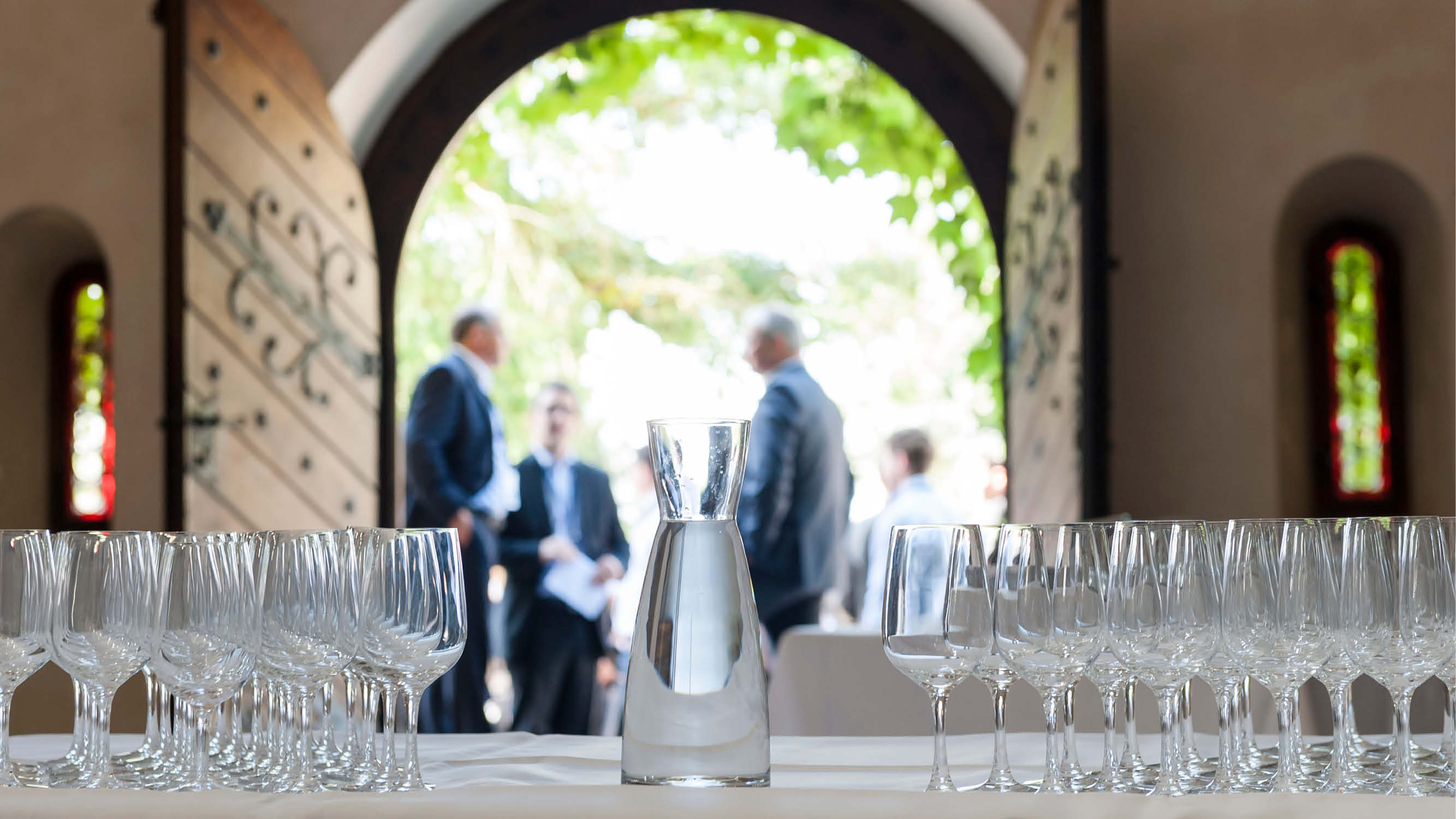 Schloss Münchenwiler: wedding location