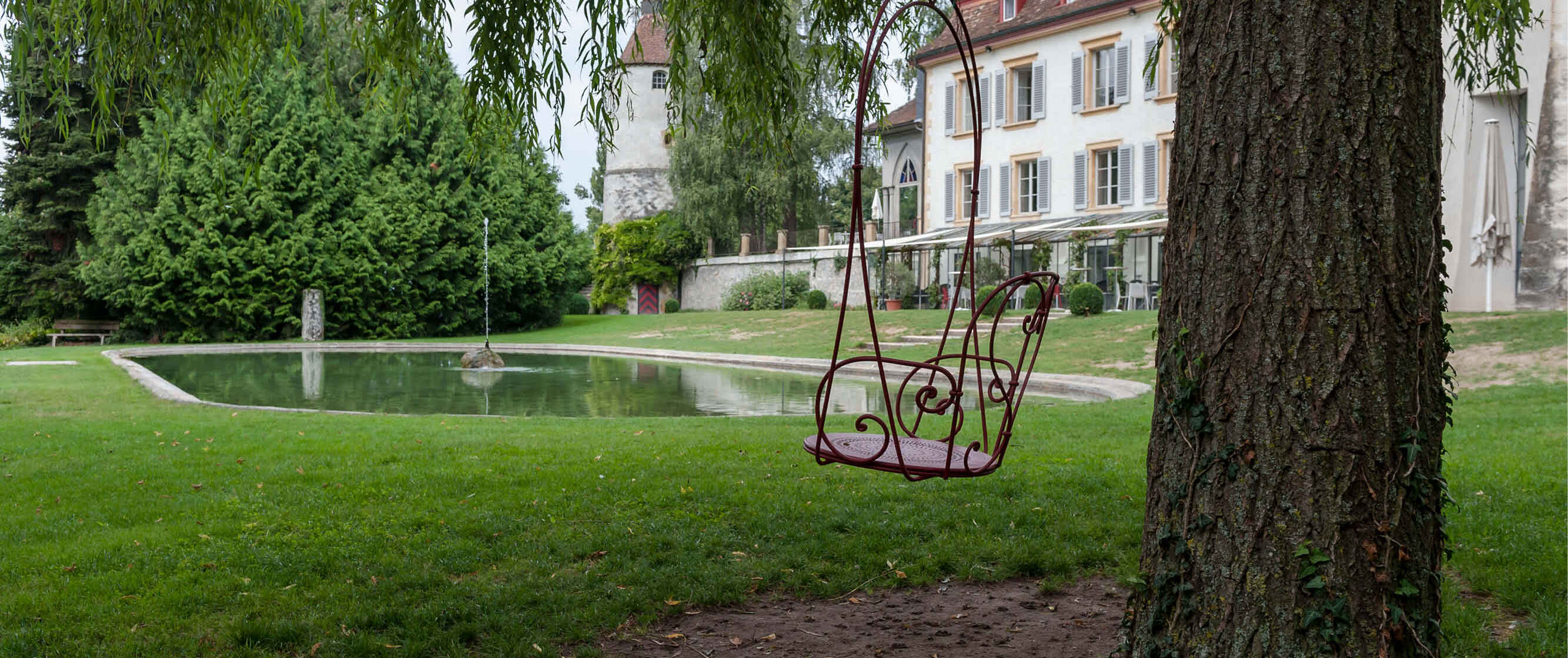 Schloss Münchenwiler: wedding location