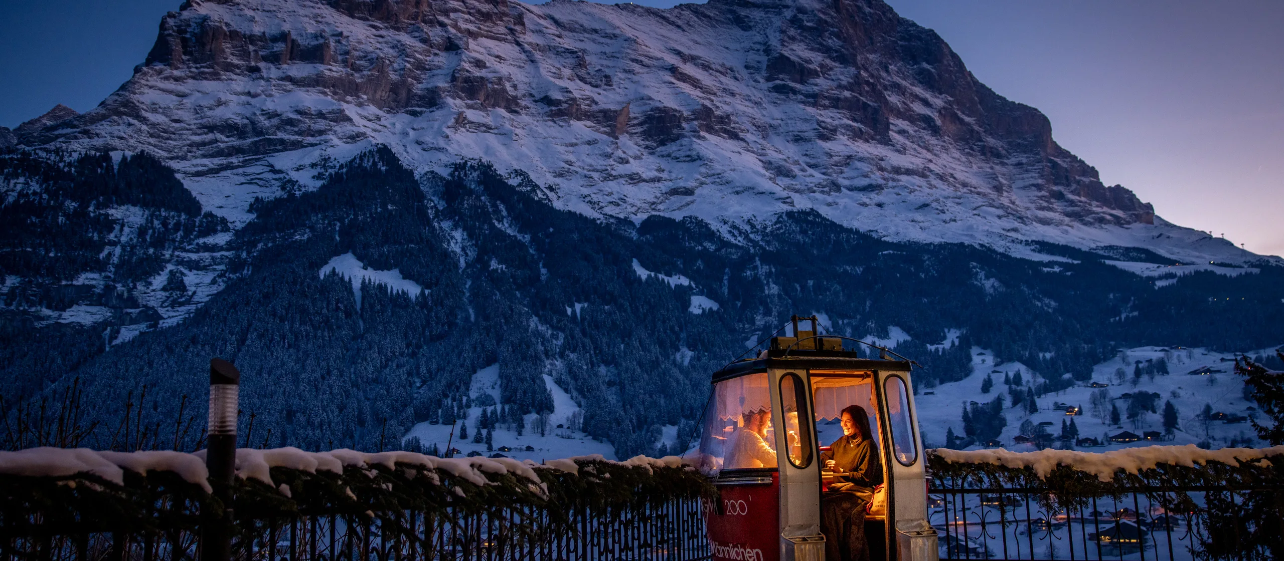 Hotel Belvedere, Grindelwald: Fondue Gondola