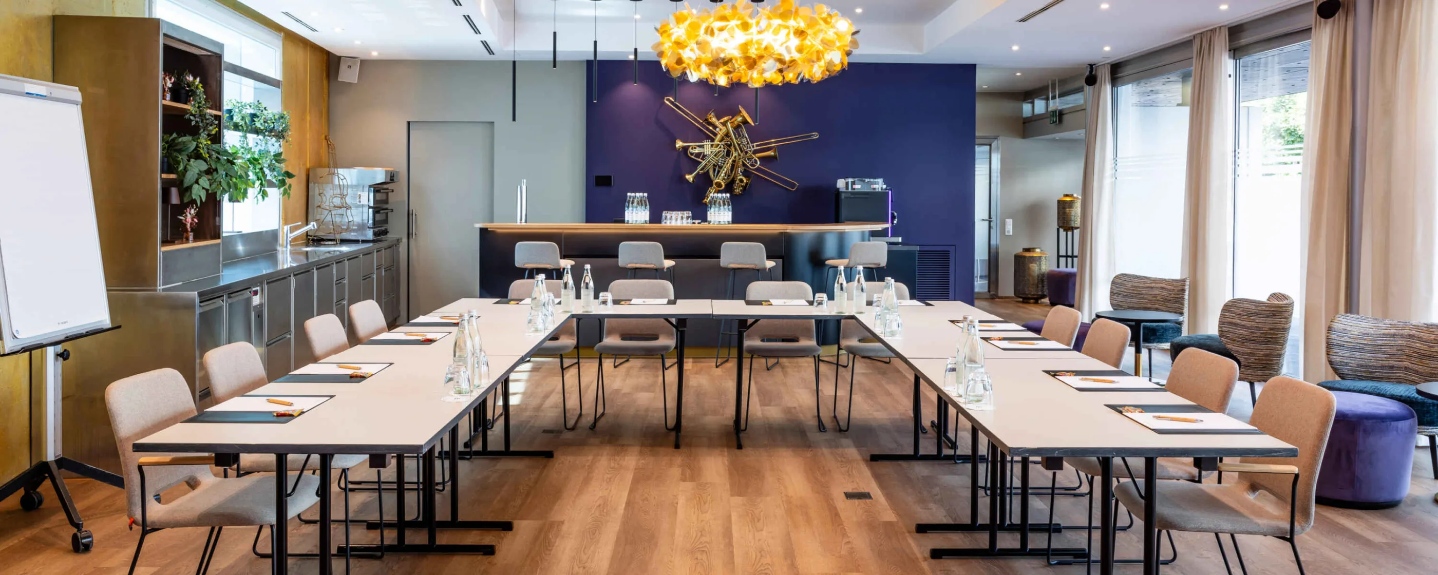 Hotel-Sedartis_Edo_Event_Seminar_U_Form_mit-Bar