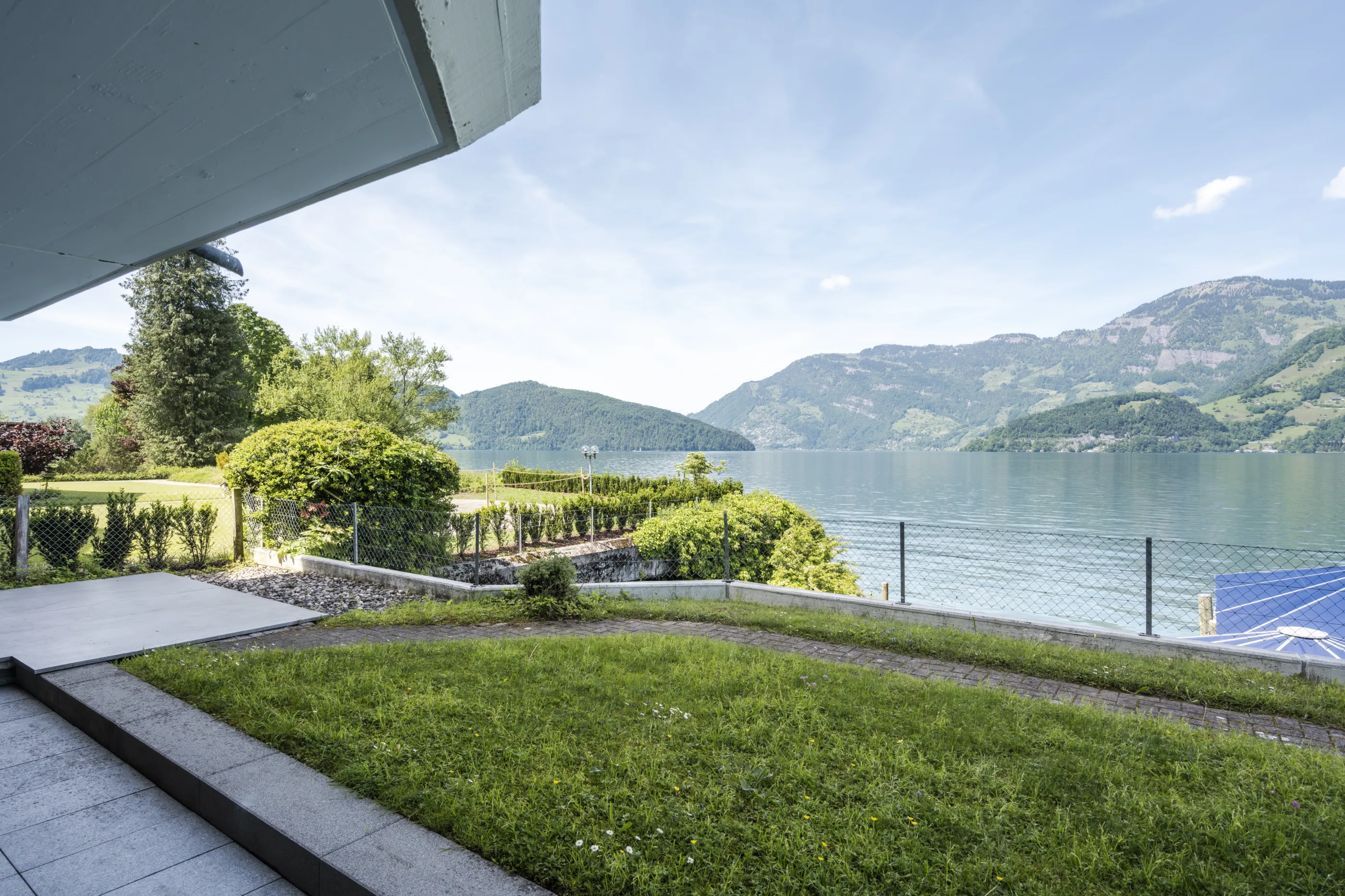 Hotel Nidwaldnerhof: Zimmer mit Seeblick und Garten