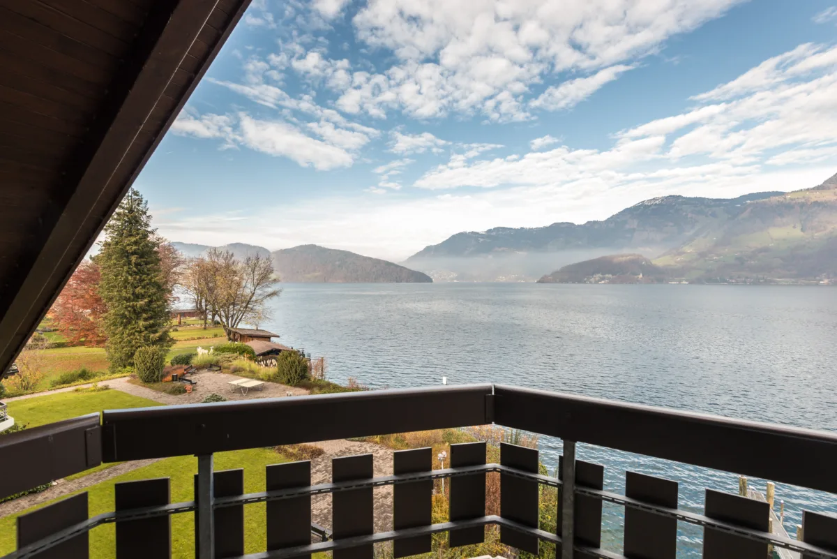 Hotel Nidwaldnerhof: Junior Suite mit Balkon und Seeblick