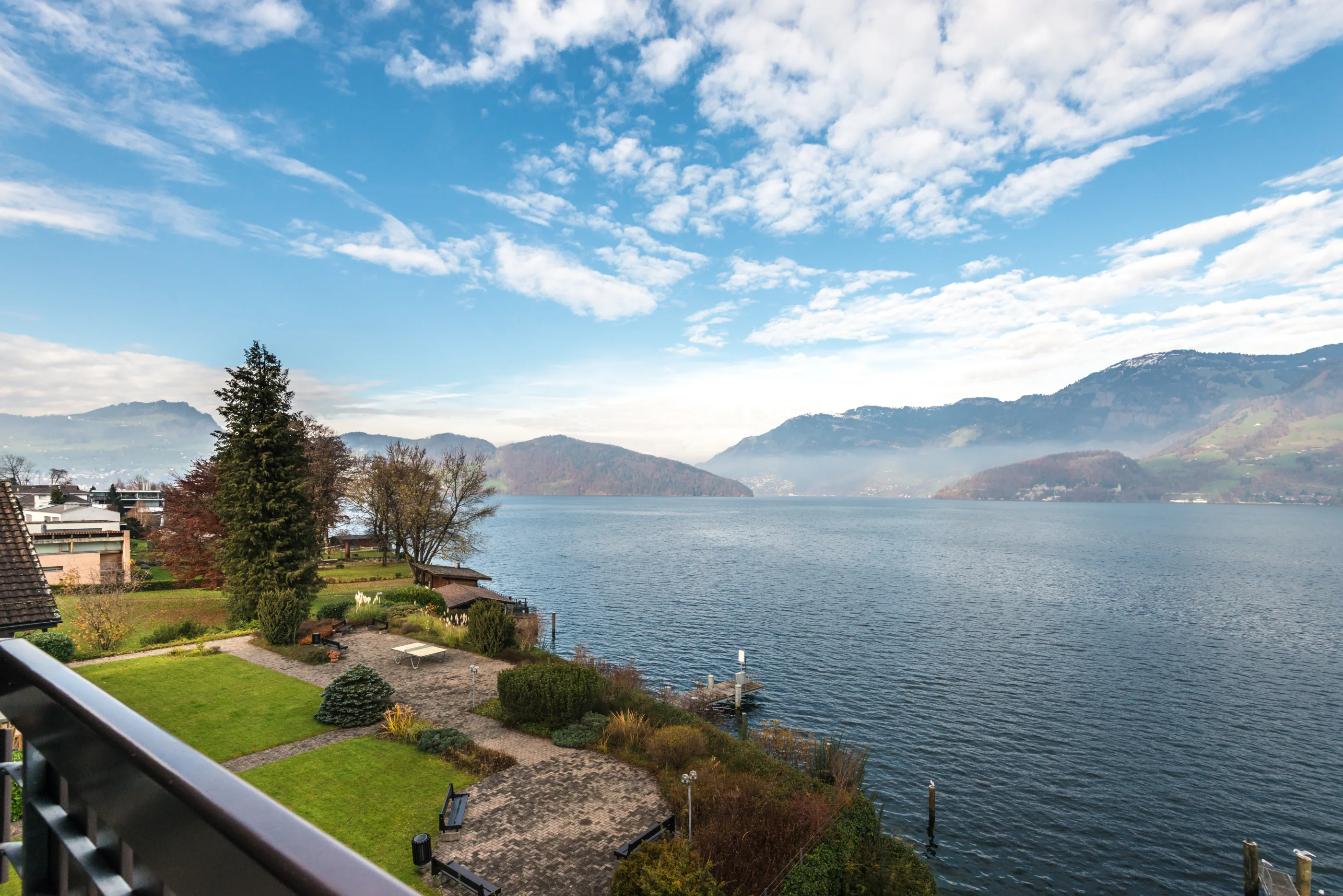Hotel Nidwaldnerhof: Junior Suite mit Balkon und Seeblick