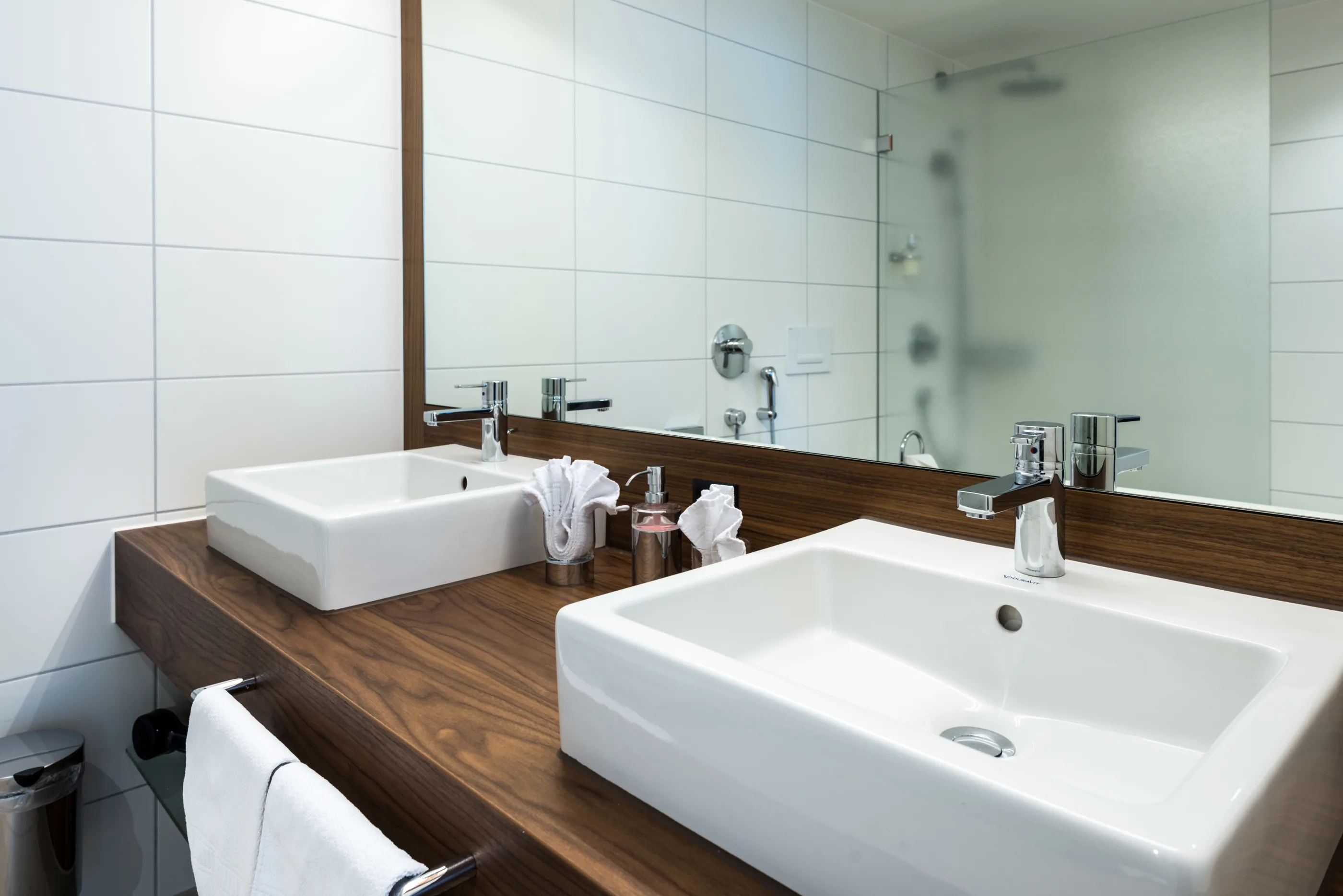 Hotel Nidwaldnerhof: Wellness Suite mit Balkon und Seeblick