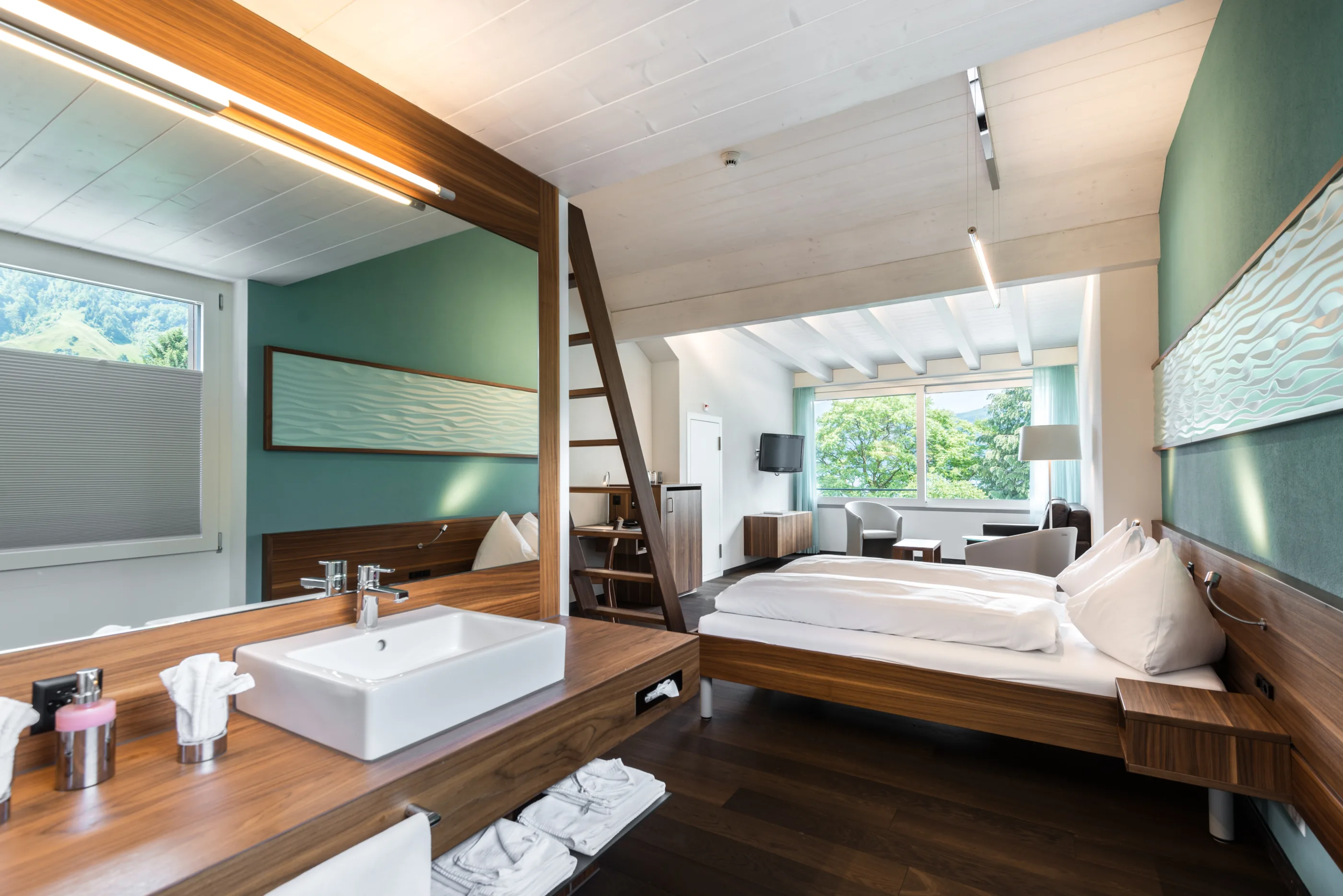 Hotel Nidwaldnerhof: Familiensuite mit See -und Dorfblick