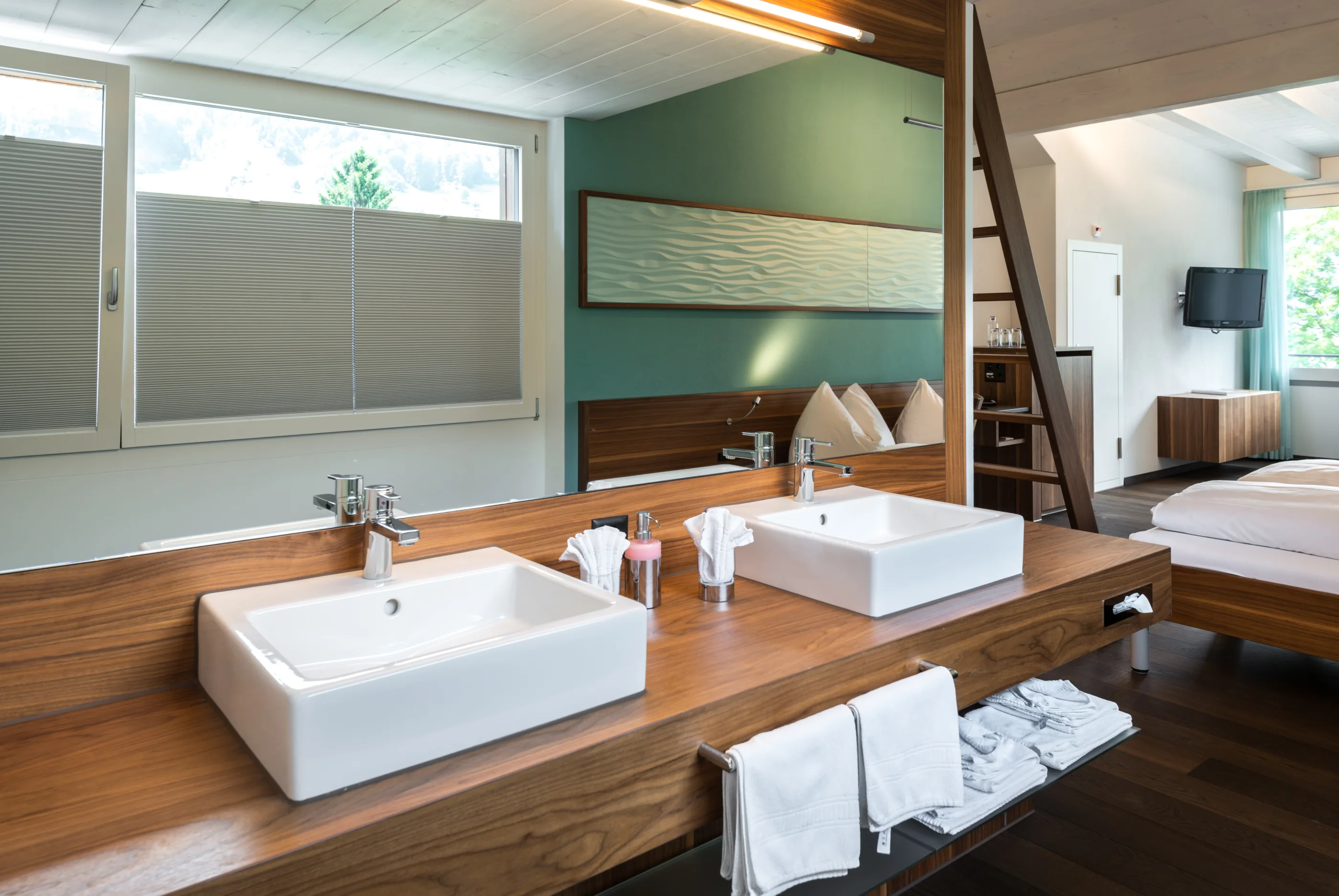 Hotel Nidwaldnerhof: Familiensuite mit See -und Dorfblick