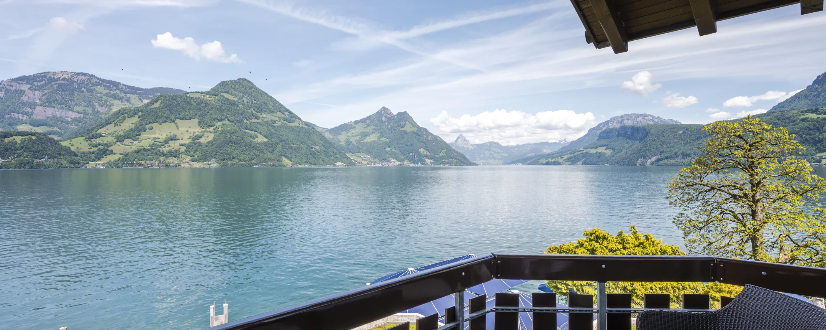 Nidwaldnerhof: Aussicht Terasse 